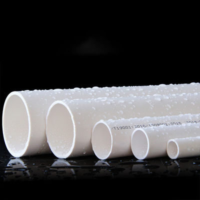 Tubulação de água potável plástica engrossada branca adesiva da tubulação de dreno DN40 do PVC DN63 UPVC